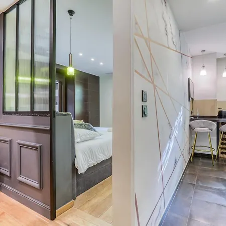 Montaigne Executive Suite Paris Exterior photo