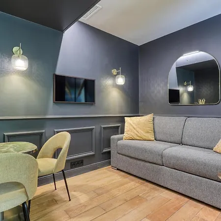 Montaigne Executive Suite Paris Exterior photo