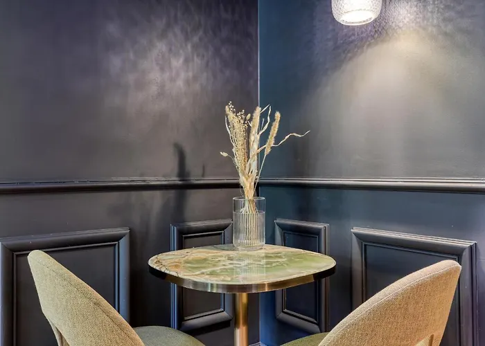 Montaigne Executive Suite